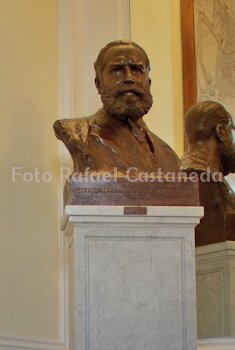 Asociacion de la Prensa Madrid, busto de Miguel Moya