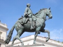 estatua ecuestre de Carlos III